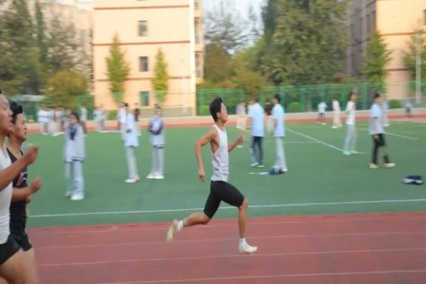 男排世锦赛中国男排关键战对阵巴西，张景胤进攻与出线分析